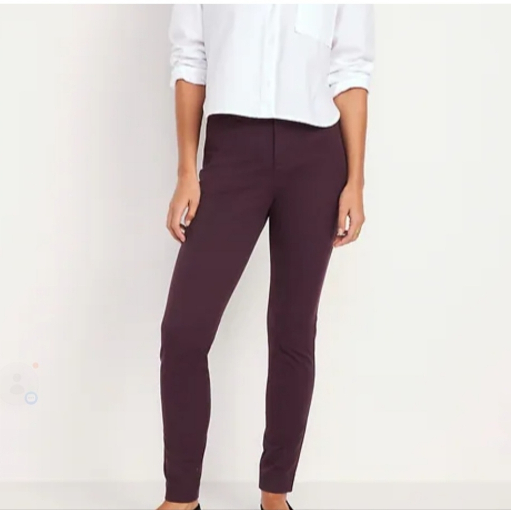 126B. NWT Old Navy Women's Pixie Plum Skinny Pants - Size 8P - Picture 2 of 7